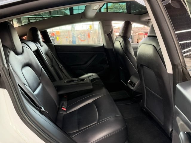Used 2020 Tesla Model 3 Standard Range Plus RWD image 10