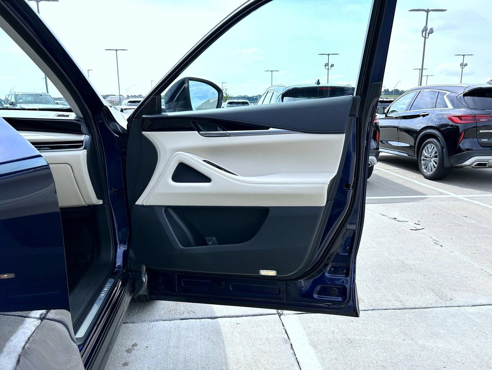 Certified 2024 INFINITI QX60 Pure AWD/4WD image 16