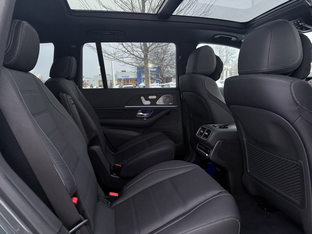 Used 2026 Mercedes-Benz GLS 450 4MATIC image 37