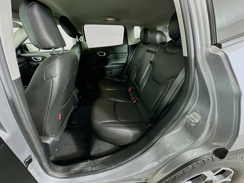 Used 2022 Jeep Compass Trailhawk image 31