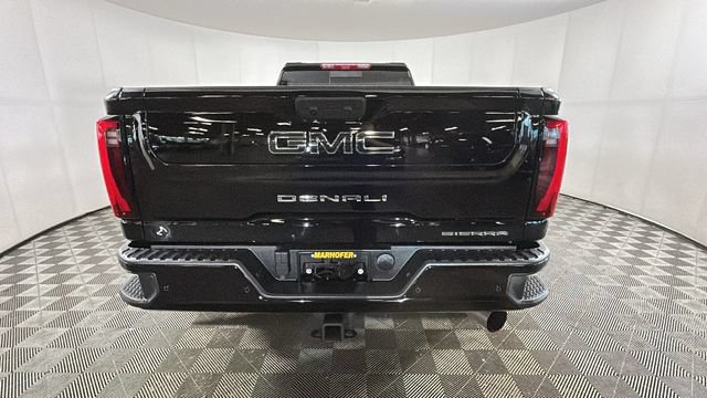Used 2025 GMC Sierra 3500 Denali Ultimate AWD/4WD image 3