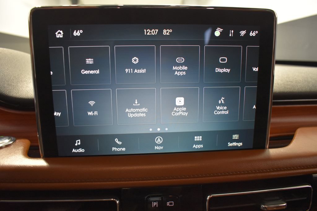 Used 2021 Lincoln Aviator Reserve w/ Equipment Group 210A AWD/4WD image 21