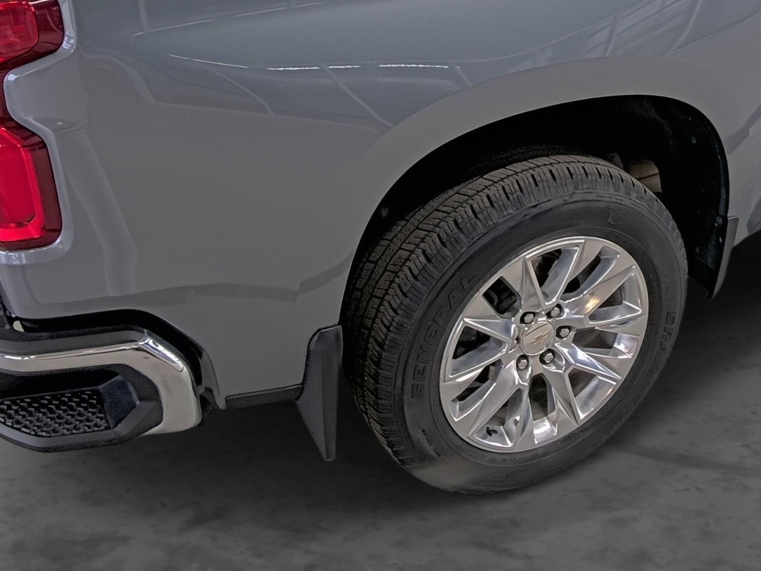 Used 2021 Chevrolet Silverado 1500 LTZ image 10