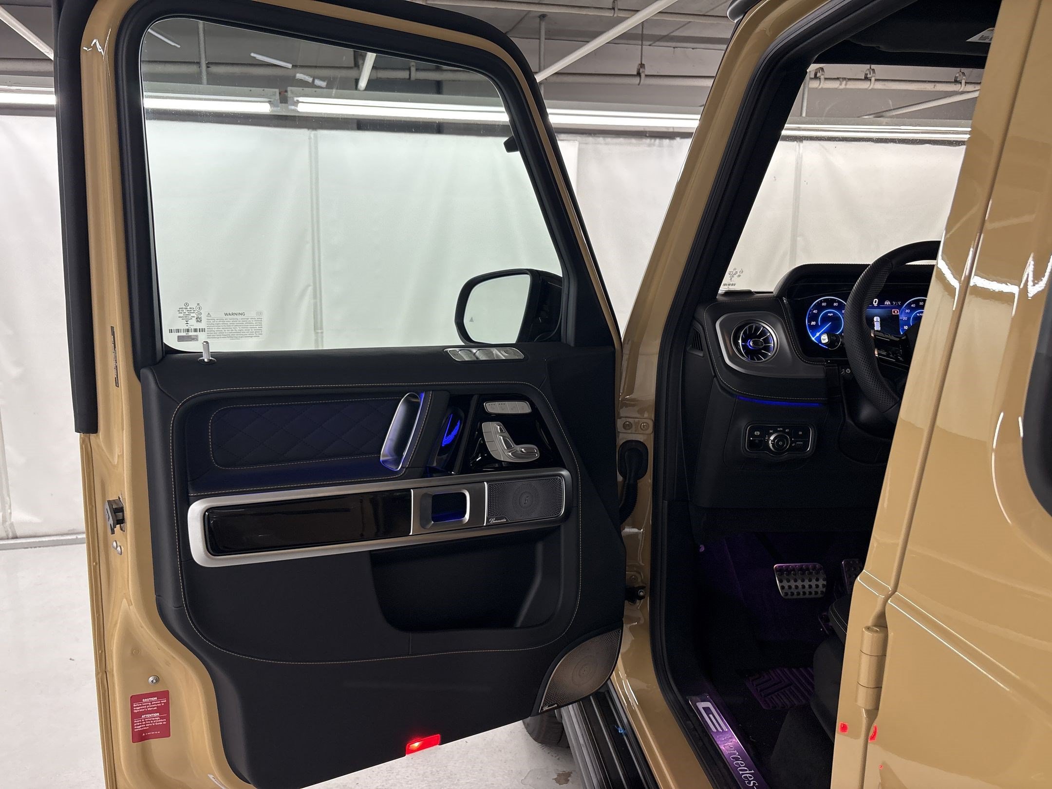 New 2027 Mercedes-Benz G 580 e image 14