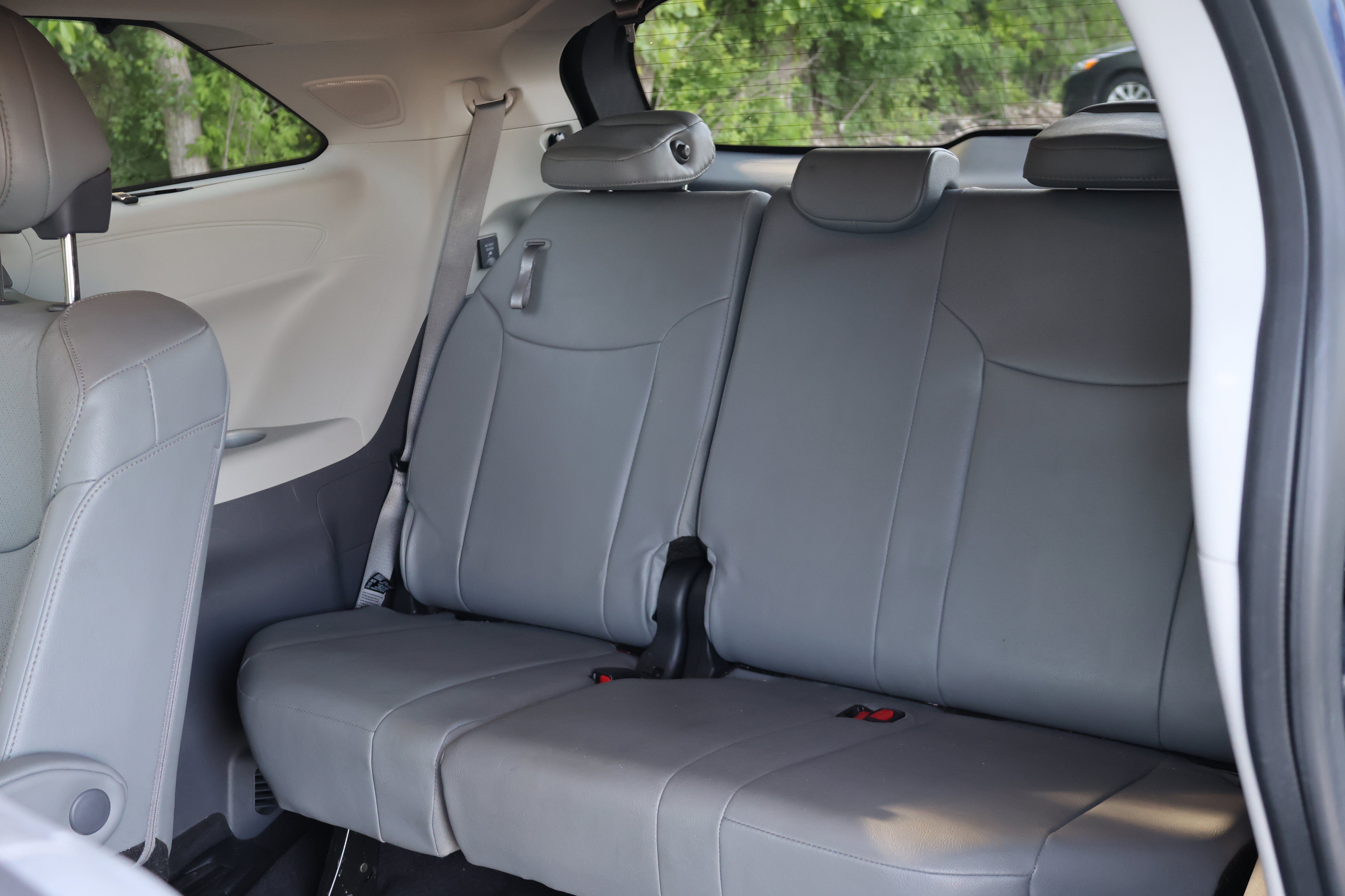 Certified 2023 Toyota Sienna Limited AWD/4WD image 23