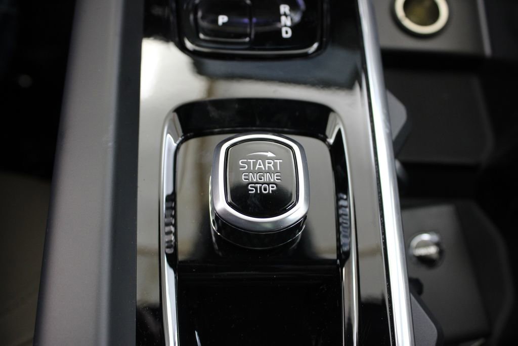 New 2026 Volvo XC60 B5 Plus w/ Protection Package Premier image 11