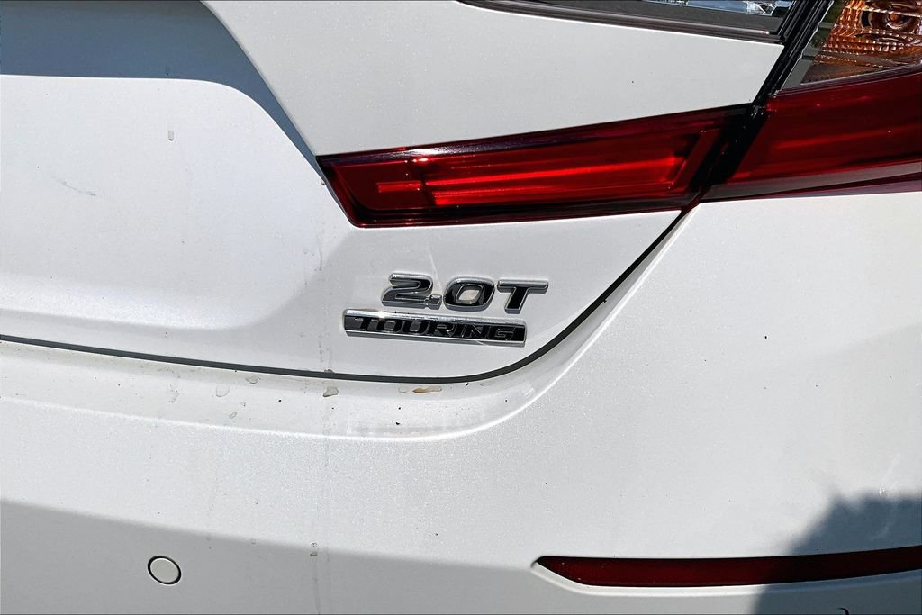 Used 2018 Honda Accord Touring image 25