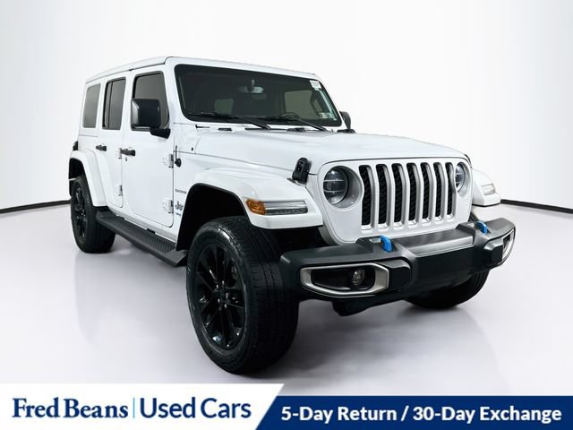 Used 2022 Jeep Wrangler Unlimited Sahara w/ Cold Weather Group AWD/4WD image 1