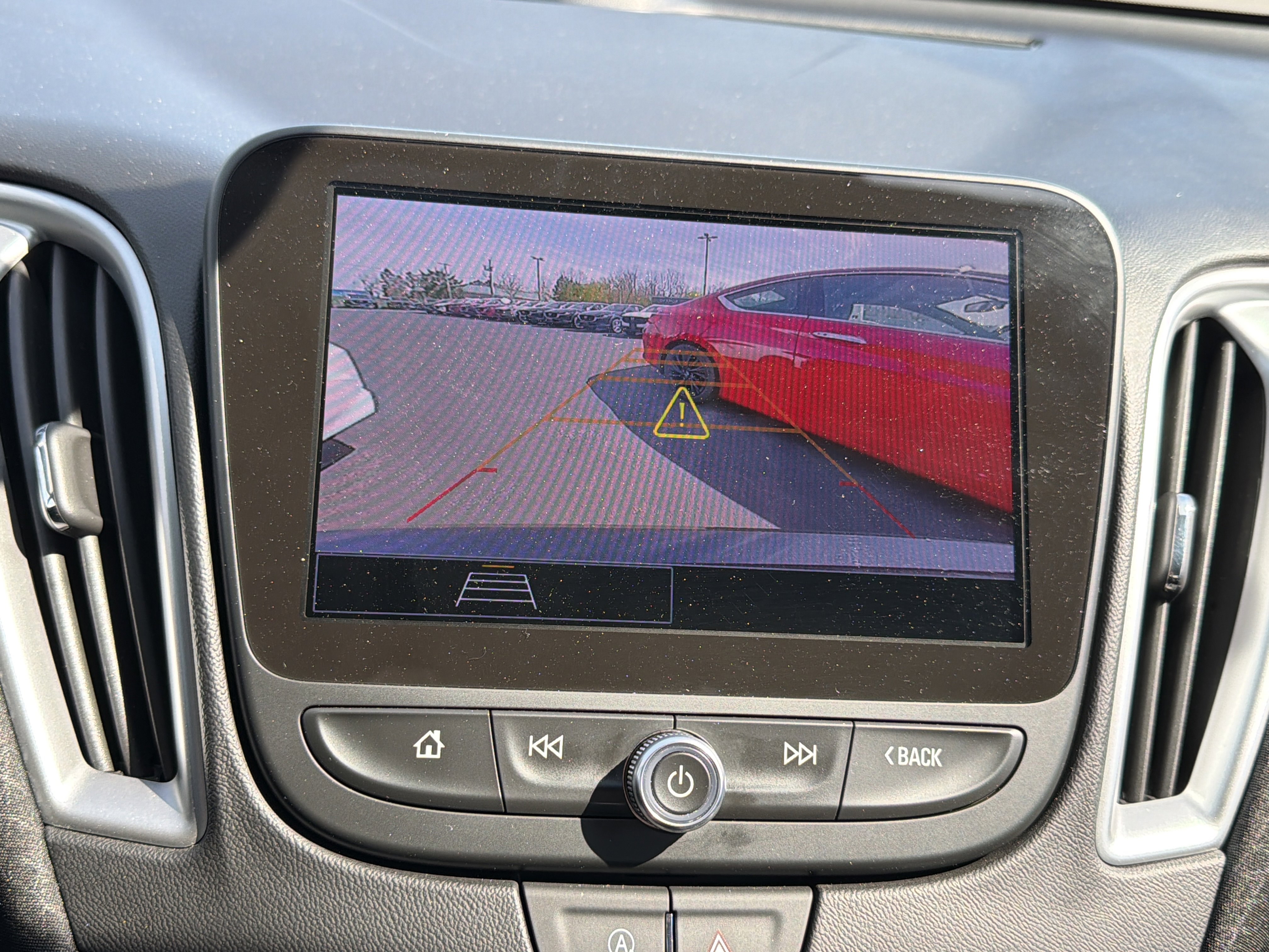 Used 2024 Chevrolet Malibu LT FWD image 17