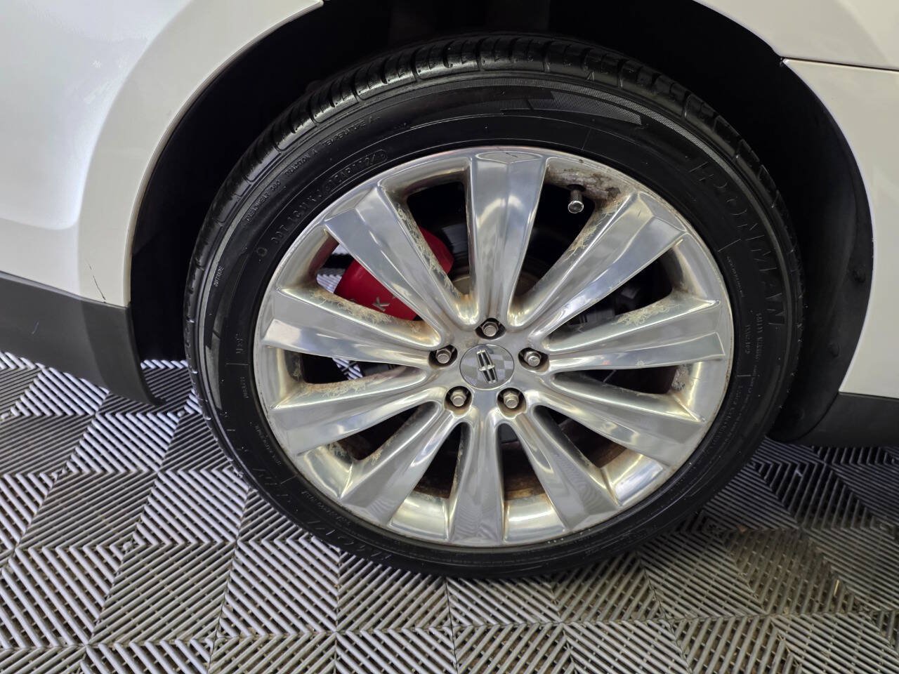 Used 2014 Lincoln MKS AWD w/ Equipment Group 201A image 37