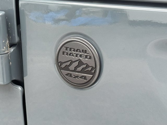 Used 2026 Jeep Wrangler Unlimited Sahara AWD/4WD image 13