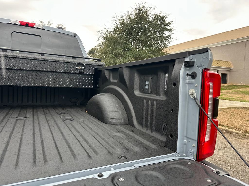 New 2026 Ford F250 Lariat w/ Black Appearance Package image 51