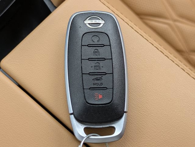 Used 2023 Nissan Rogue Platinum w/ Platinum Premium Package FWD image 30