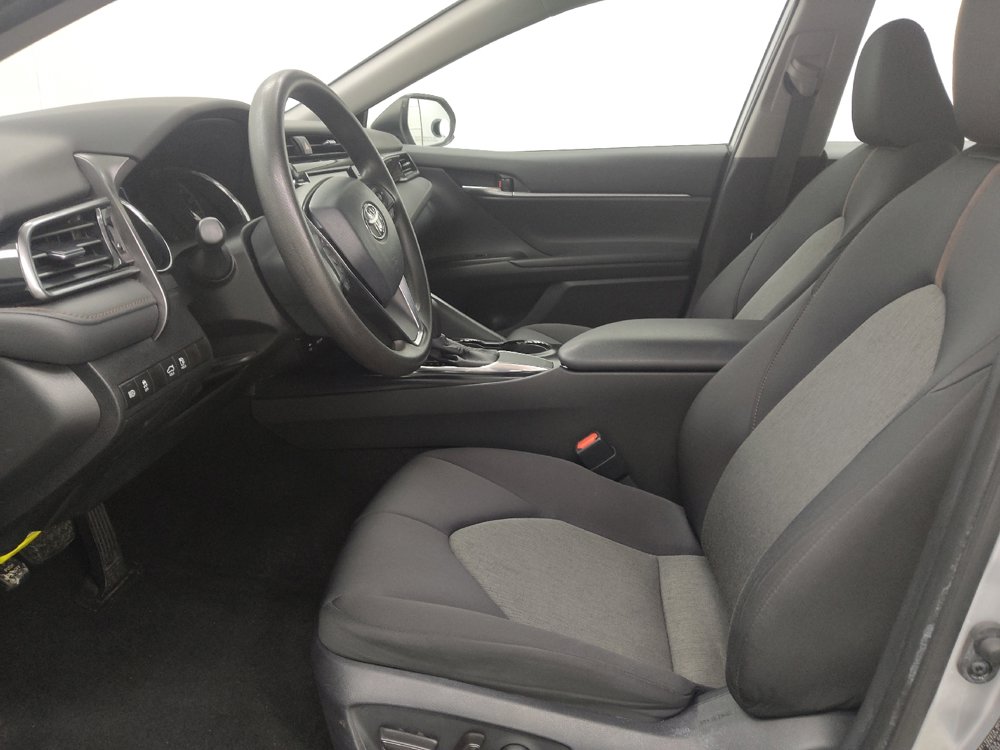 Used 2019 Toyota Camry LE image 17