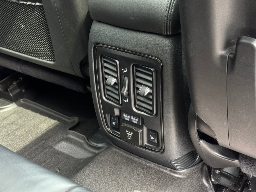 Used 2020 Jeep Grand Cherokee High Altitude AWD/4WD image 35