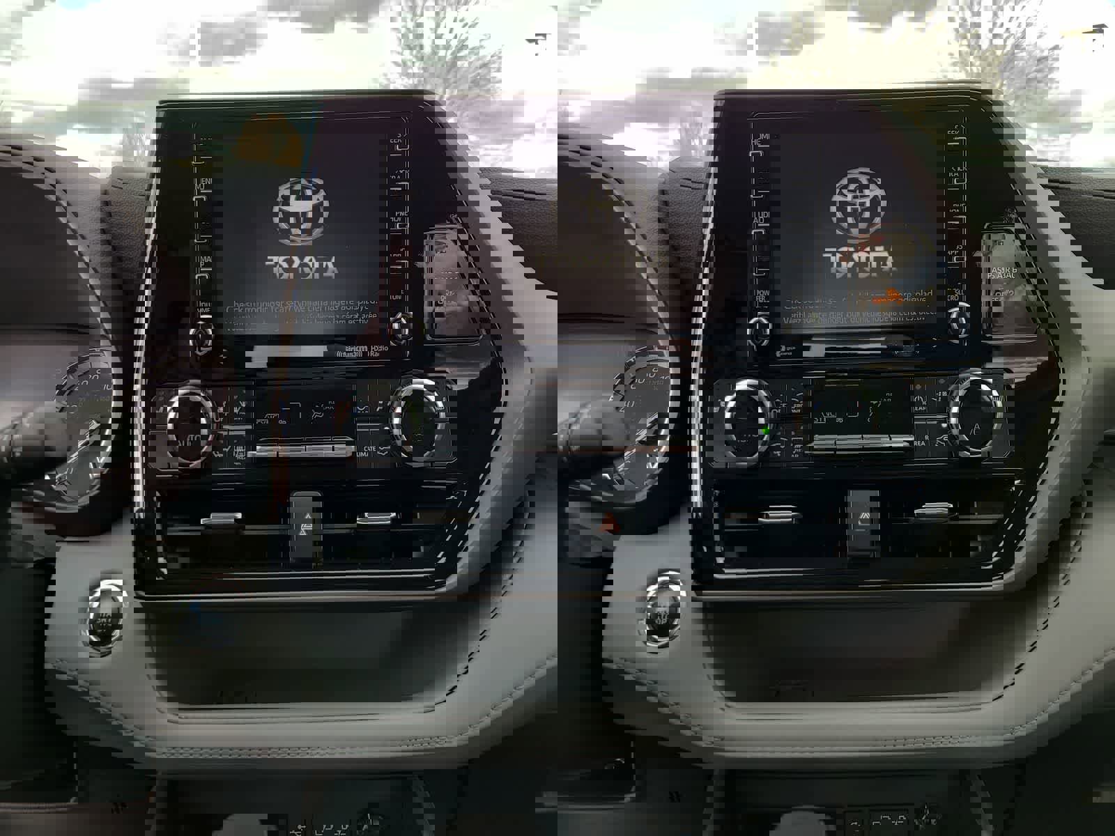 Used 2022 Toyota Highlander XLE image 24