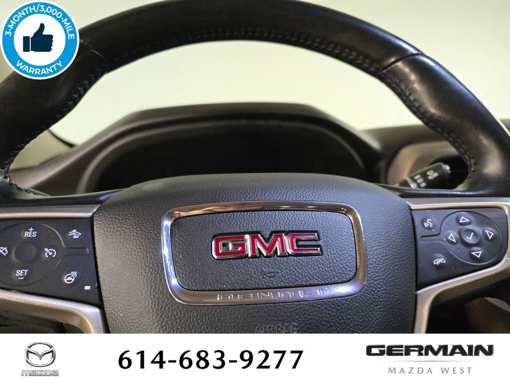 Used 2021 GMC Acadia Denali w/ Denali Technology Package AWD/4WD image 25