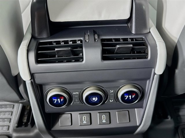 New 2026 Land Rover Defender 110 X-Dynamic SE AWD/4WD image 27