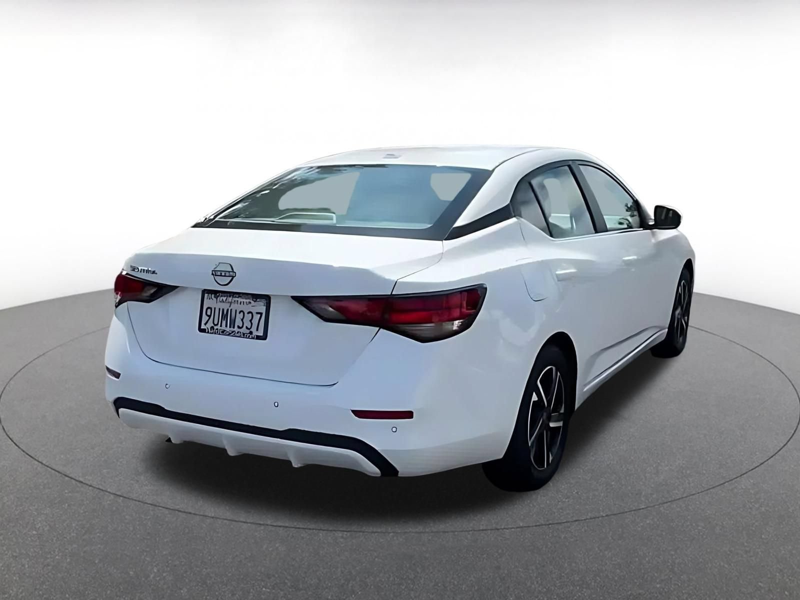 Used 2025 Nissan Sentra SV FWD image 13