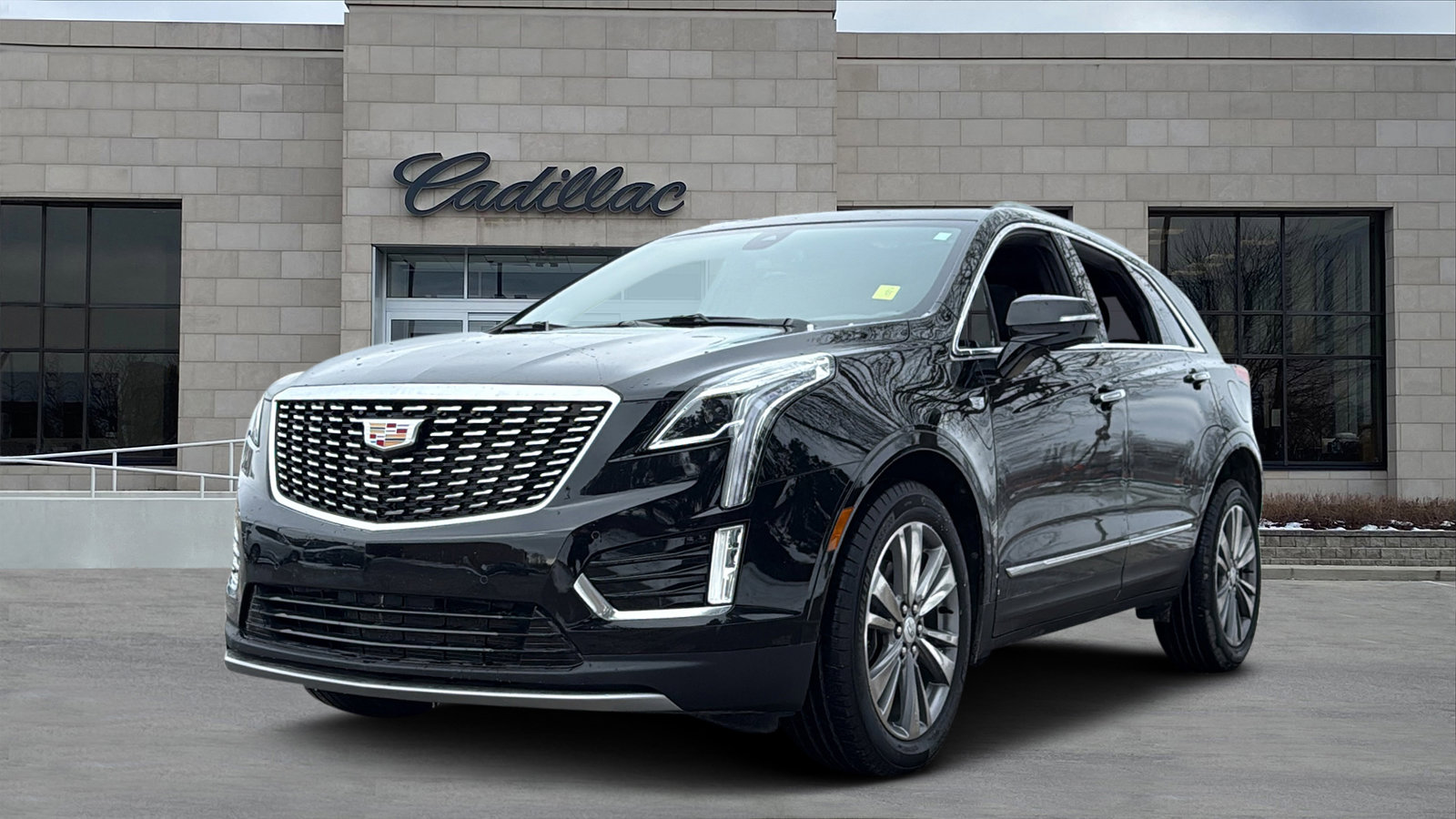 Certified 2025 Cadillac XT5 Premium Luxury image 5