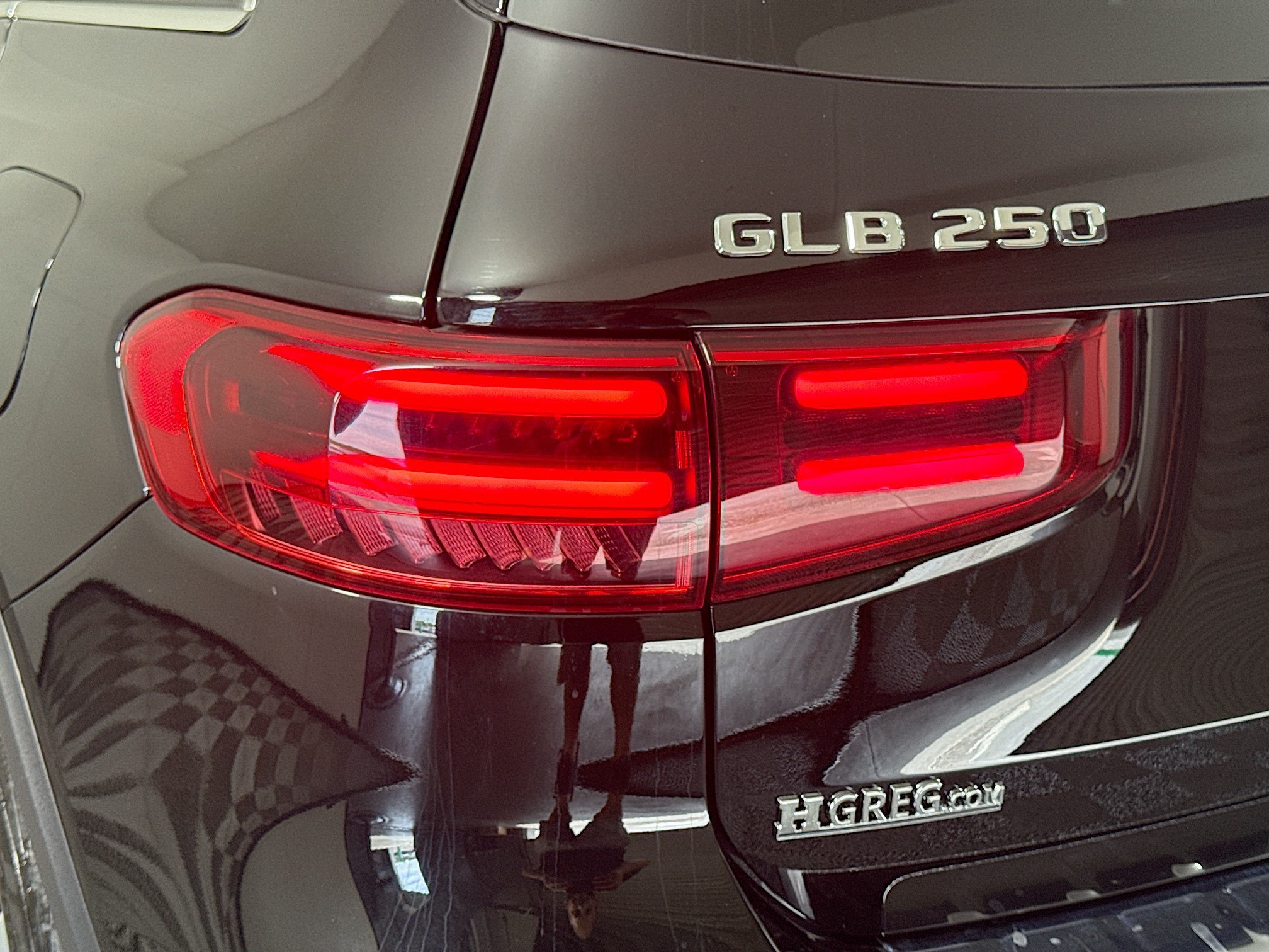 Used 2025 Mercedes-Benz GLB 250 image 36