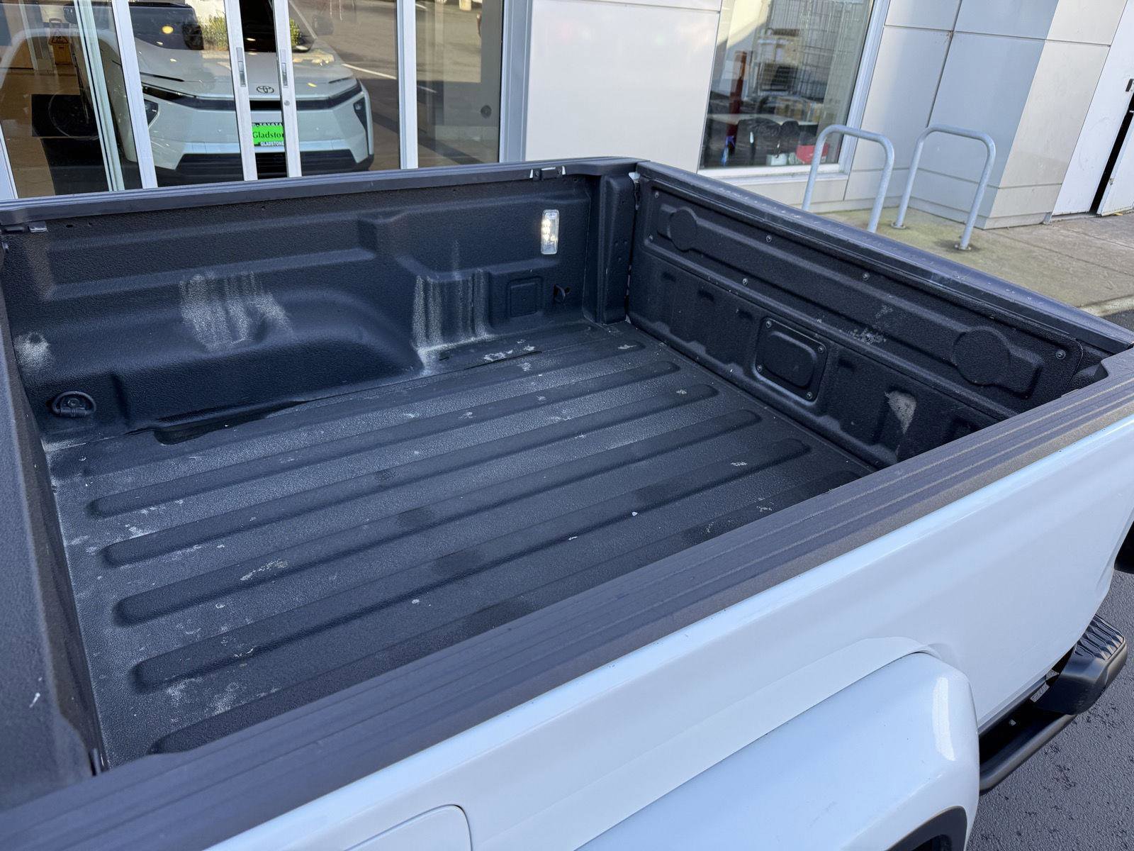 Used 2021 Jeep Gladiator Rubicon image 16