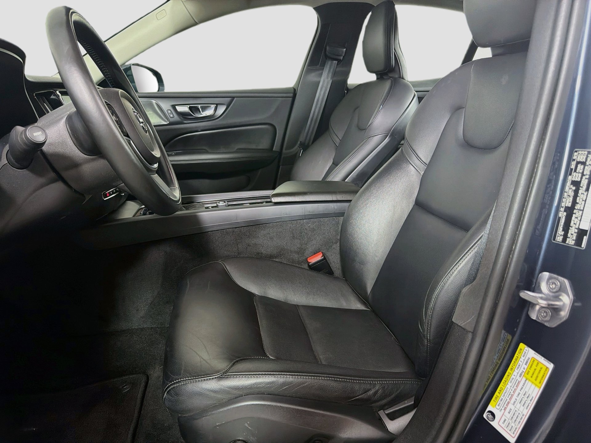 Used 2019 Volvo S60 T5 Momentum w/ Multimedia Package FWD image 21
