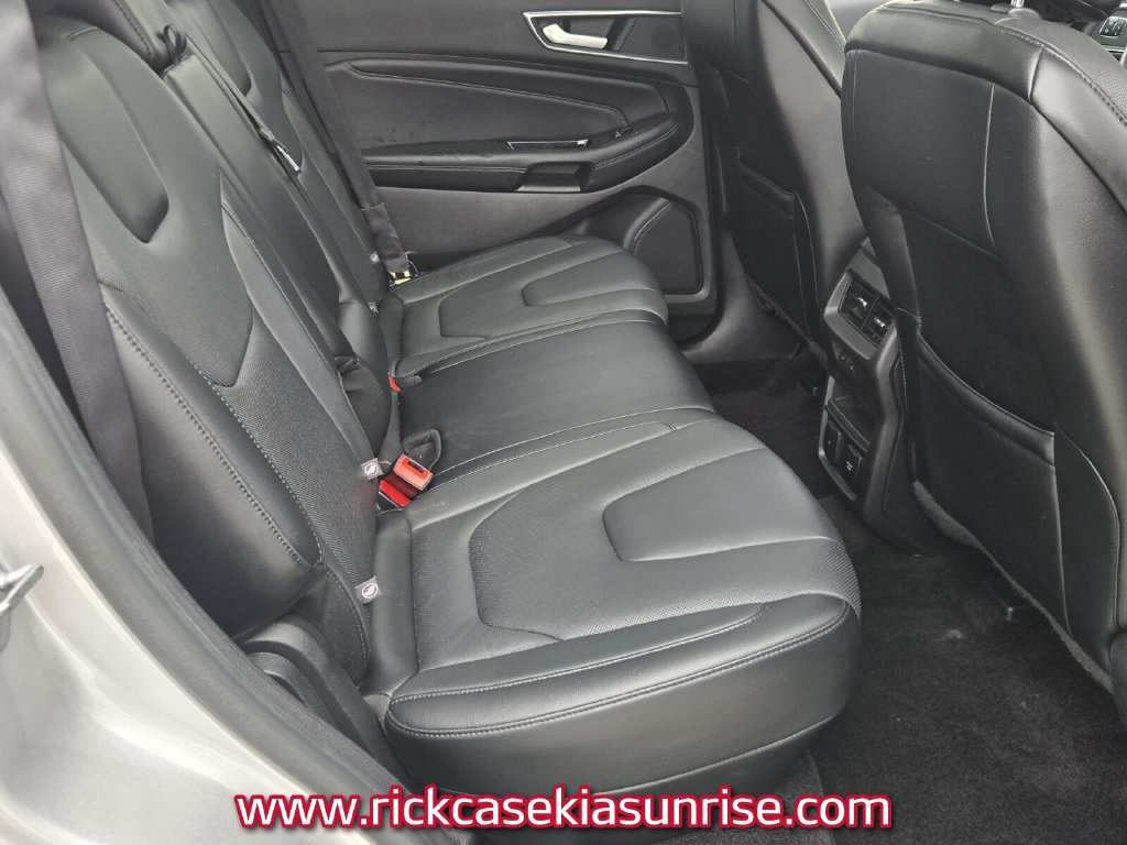 Used 2016 Ford Edge Titanium w/ Equipment Group 302A FWD image 16
