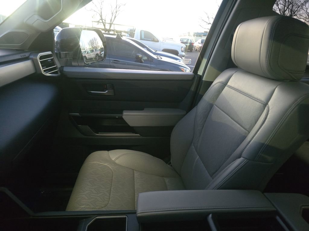Used 2024 Toyota Tundra Limited image 20