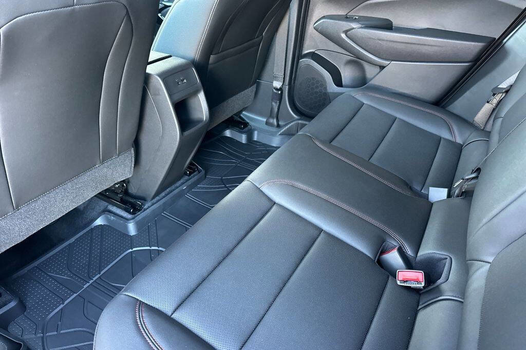 New 2026 Chevrolet Trax RS w/ Sunroof Package image 13