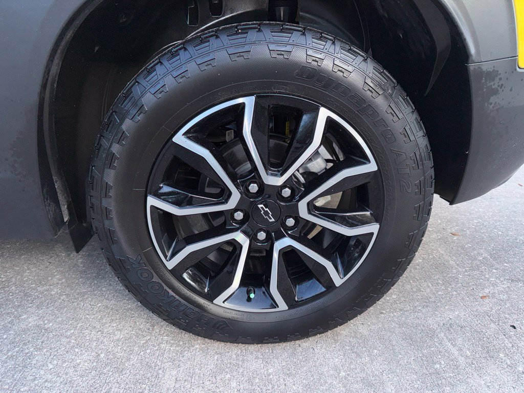 Used 2025 Chevrolet TrailBlazer ACTIV w/ Convenience Package FWD image 36