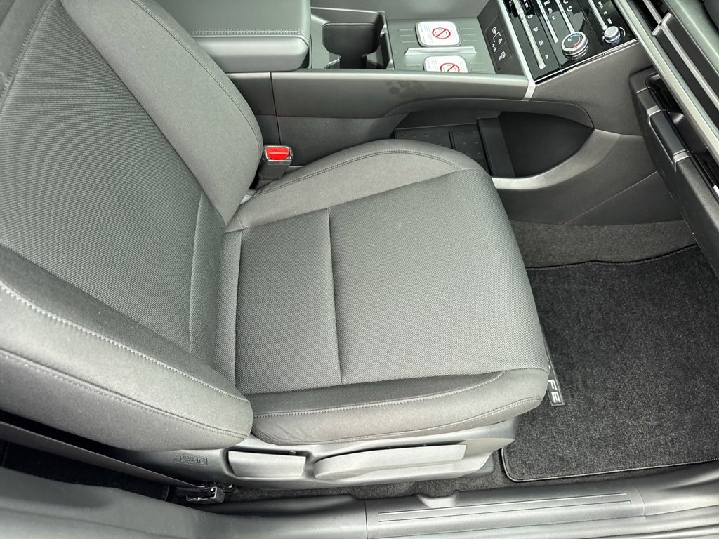 New 2026 Hyundai Santa Fe SE image 17