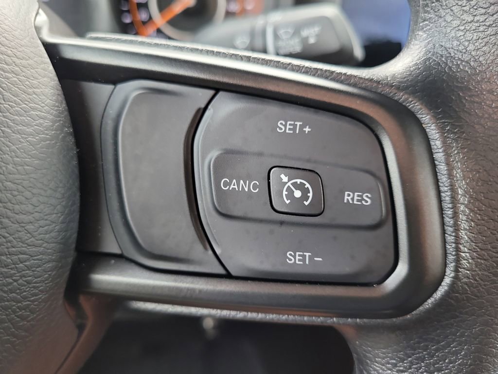 Used 2025 Jeep Gladiator Sport AWD/4WD image 27