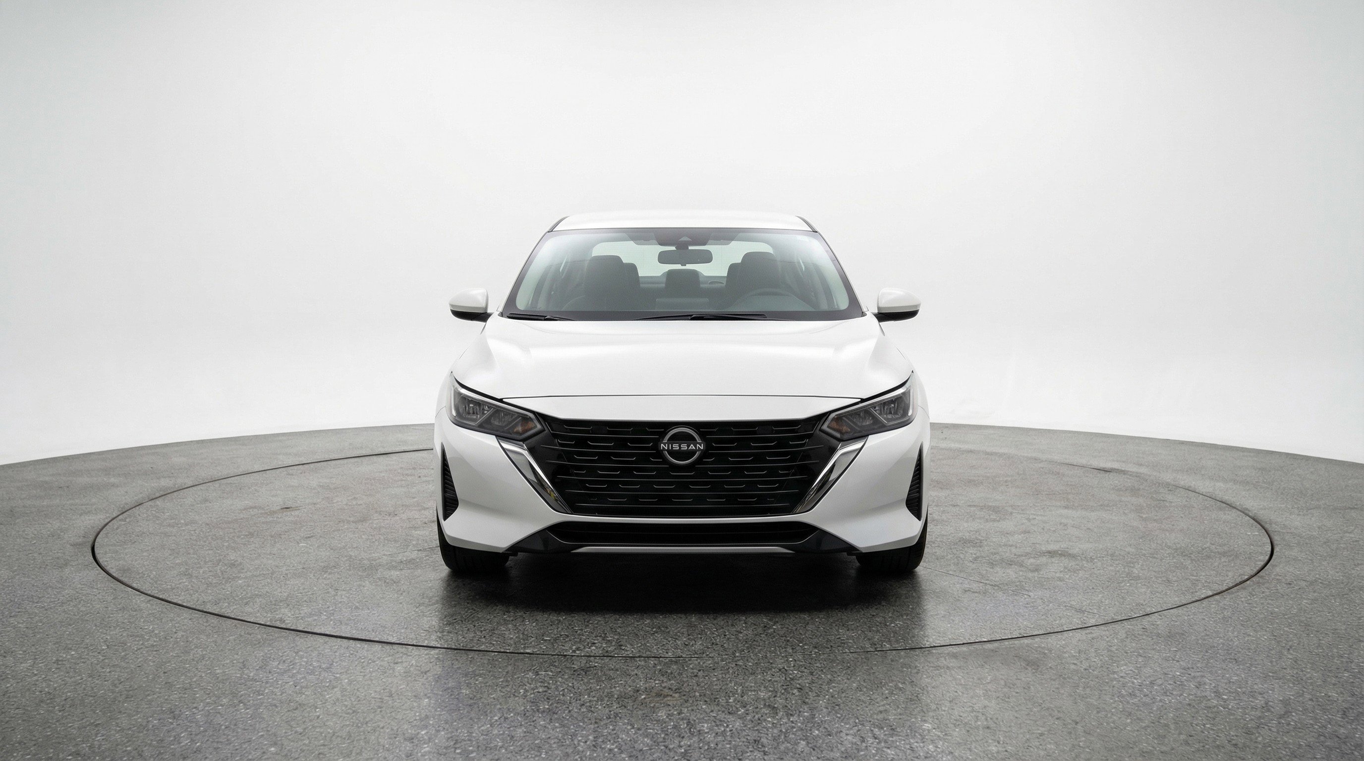 Used 2025 Nissan Sentra SV image 2