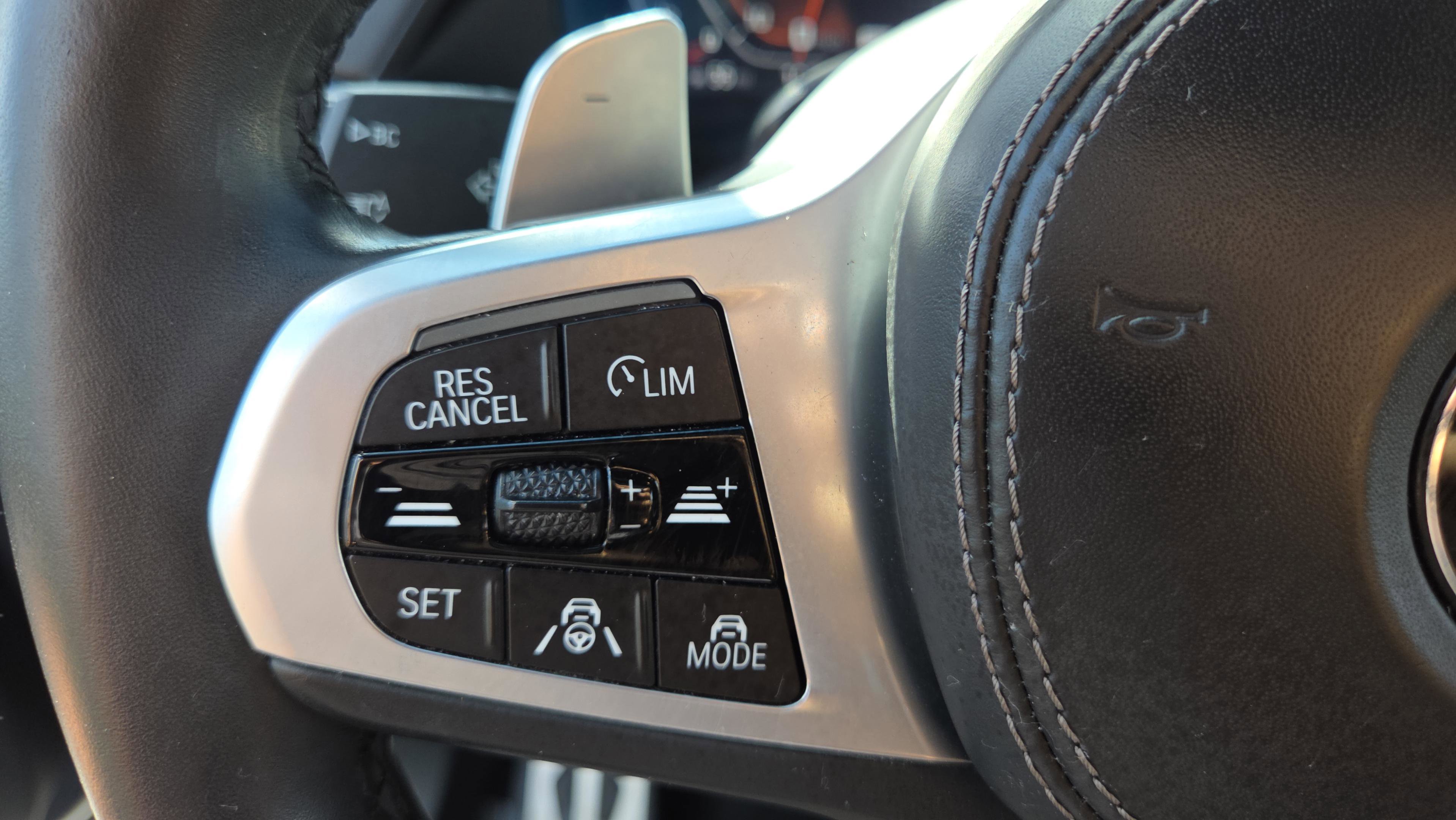 Used 2022 BMW X5 M50i image 29