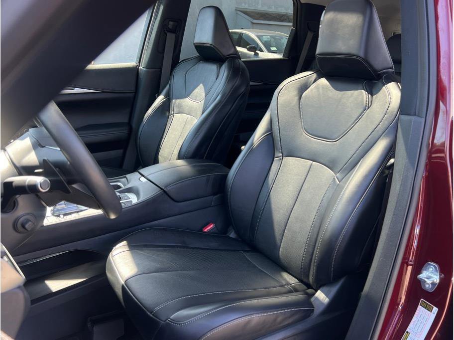 Used 2023 INFINITI QX60 Luxe w/ Cargo Package image 8