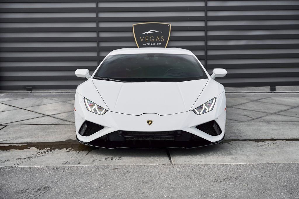 Used 2020 Lamborghini Huracan EVO image 14
