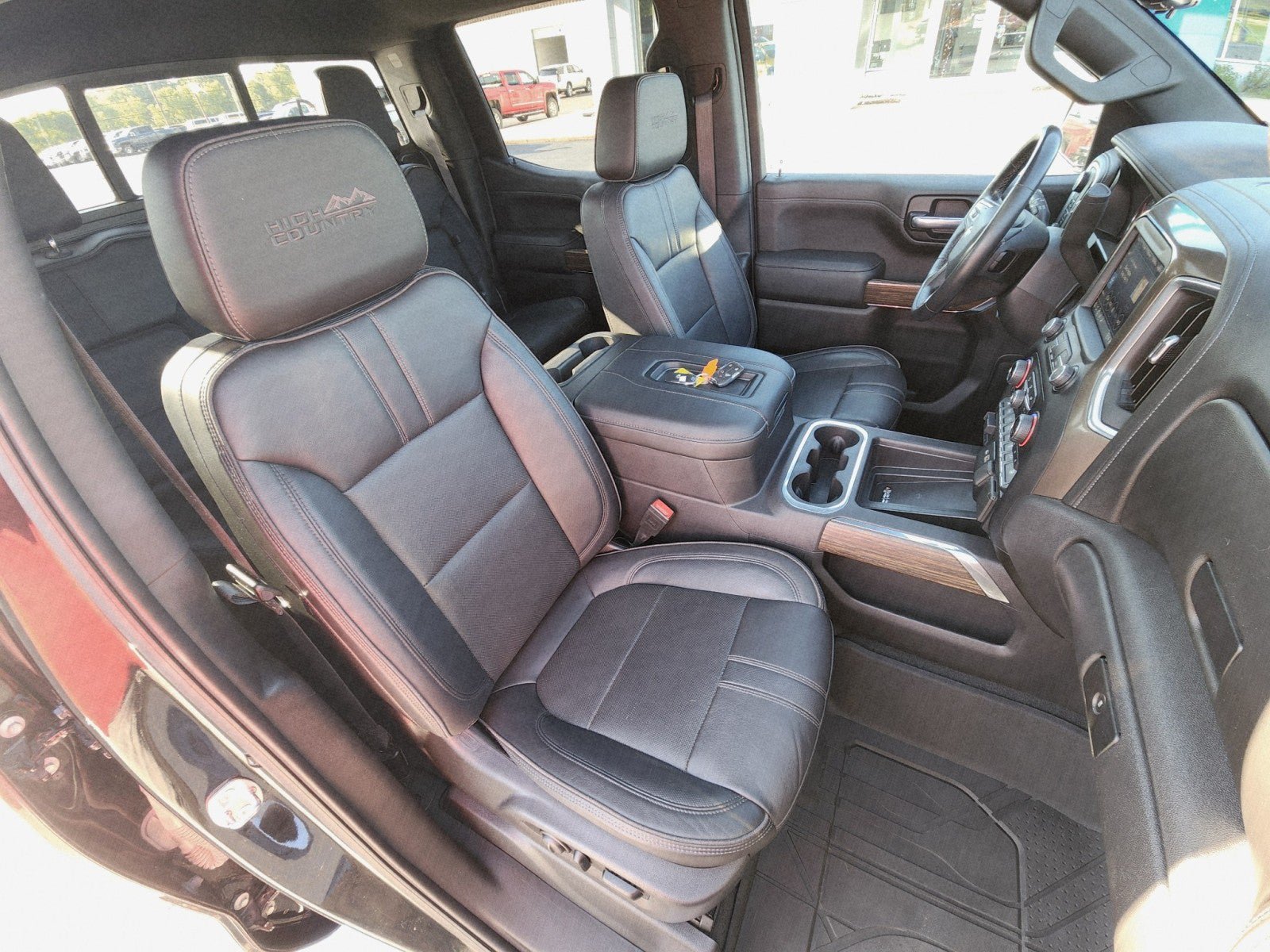 Used 2021 Chevrolet Silverado 1500 High Country w/ Technology Package AWD/4WD image 14