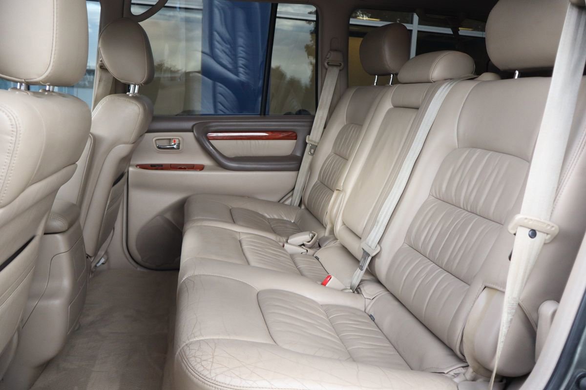 Used 2001 Lexus LX 470 4WD image 9