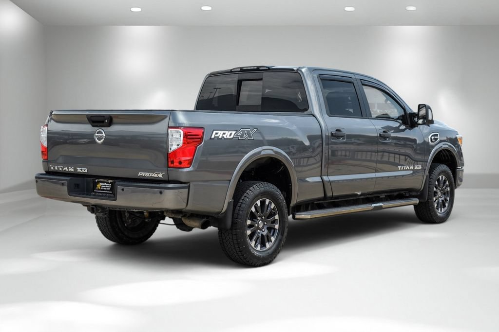 Used 2017 Nissan Titan PRO-4X w/ Pro-4x Convenience Package AWD/4WD image 6
