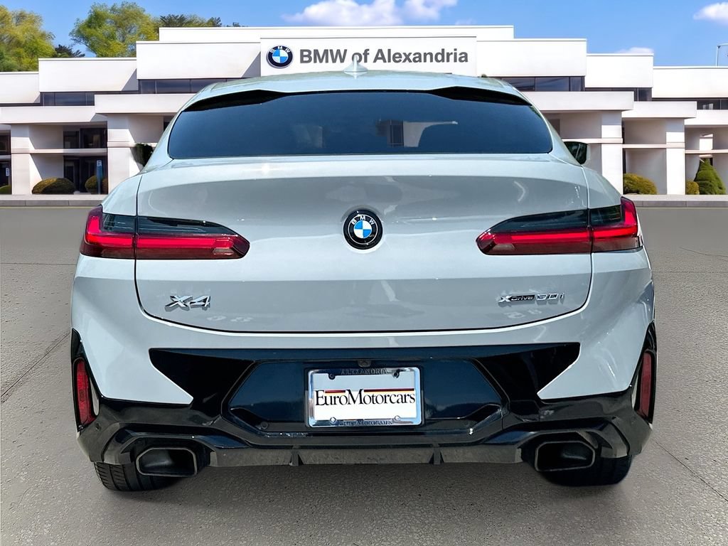 Used 2024 BMW X4 xDrive30i w/ Premium Package AWD/4WD image 6