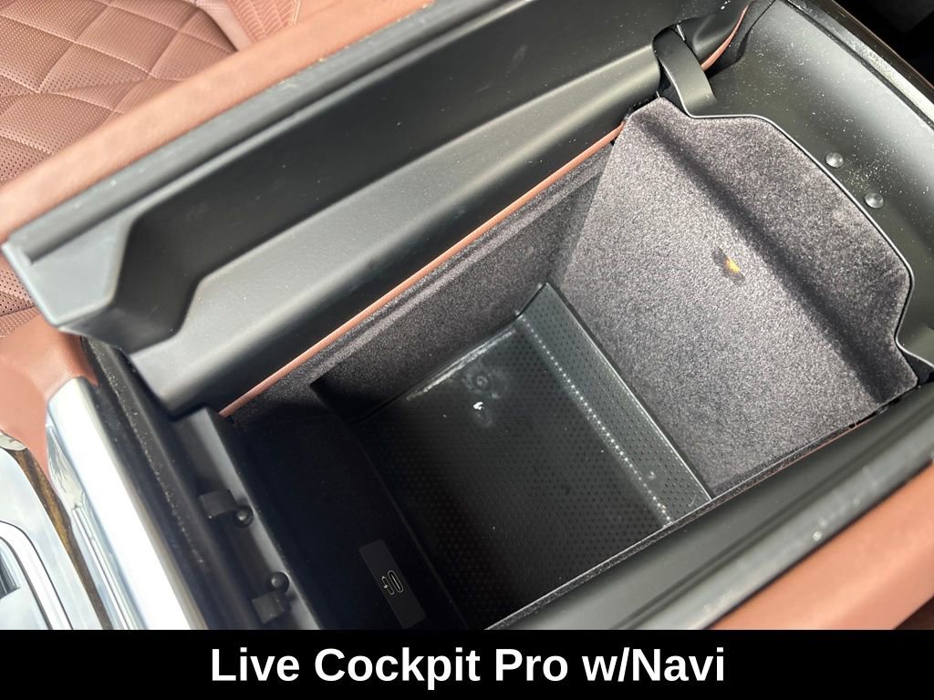 Used 2023 BMW X7 xDrive40i w/ Premium Package image 23