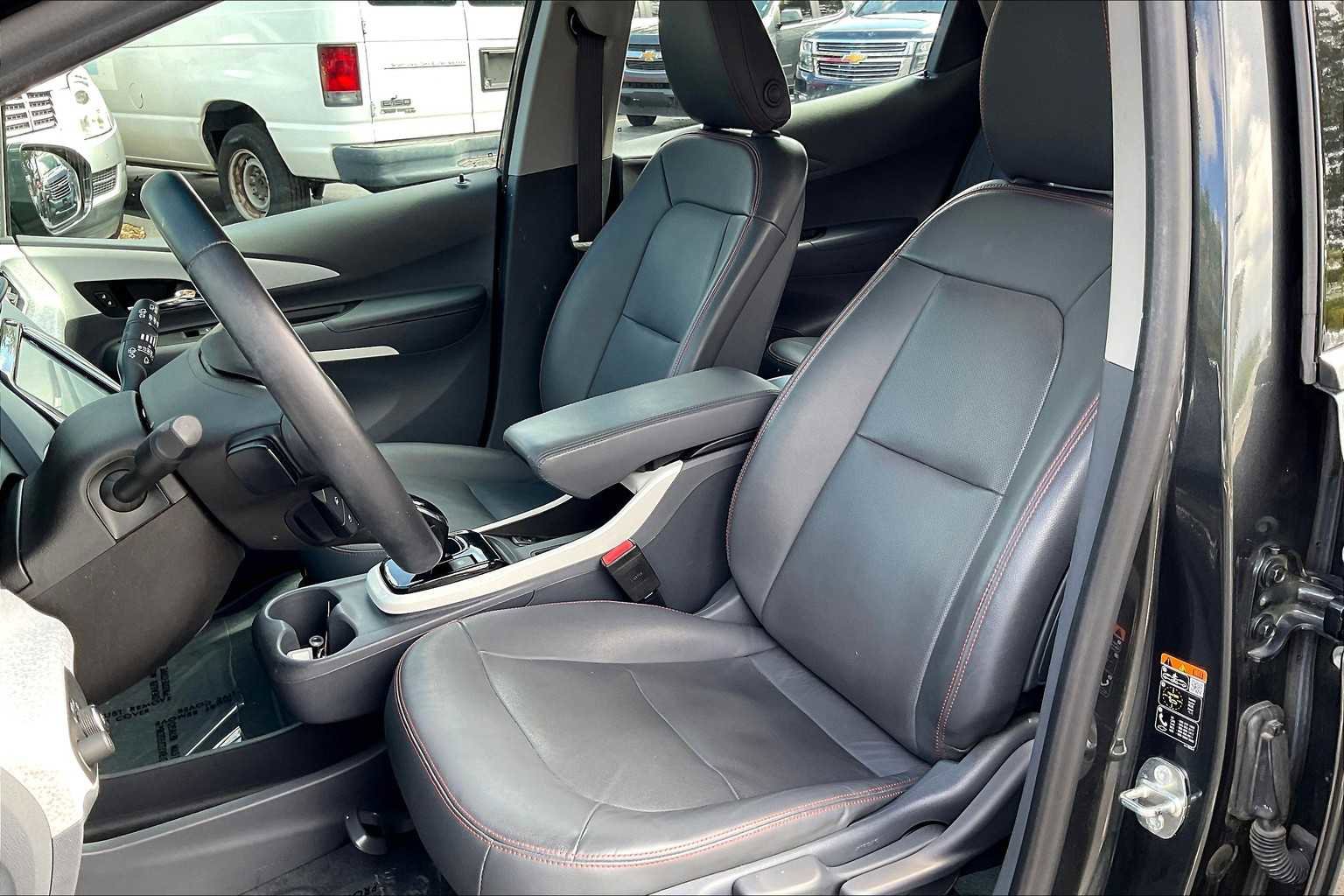 Used 2017 Chevrolet Bolt Premier w/ Driver Confidence II Package image 23