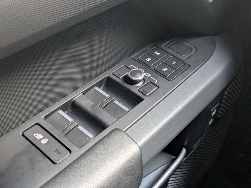 Certified 2021 Land Rover Defender 110 X AWD/4WD image 26