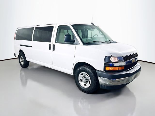 Used 2020 Chevrolet Express 3500 LT w/ LT Preferred Equipment Group image 2