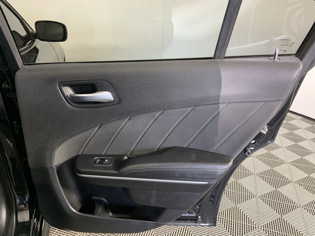 Used 2019 Dodge Charger Scat Pack w/ Navigation & Travel Group image 24