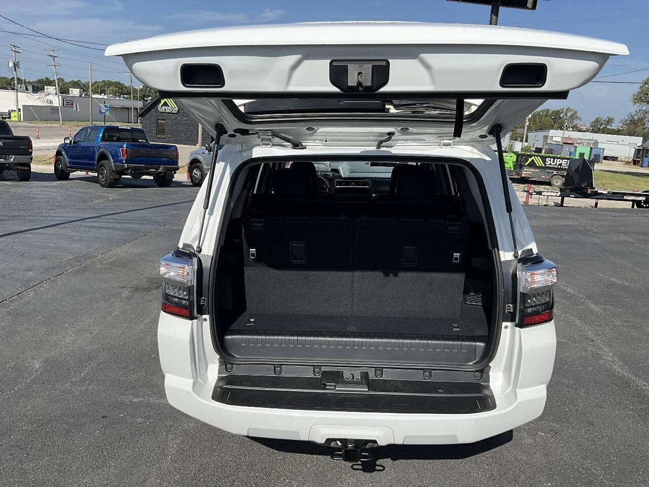 Used 2018 Toyota 4Runner SR5 Premium AWD/4WD image 18