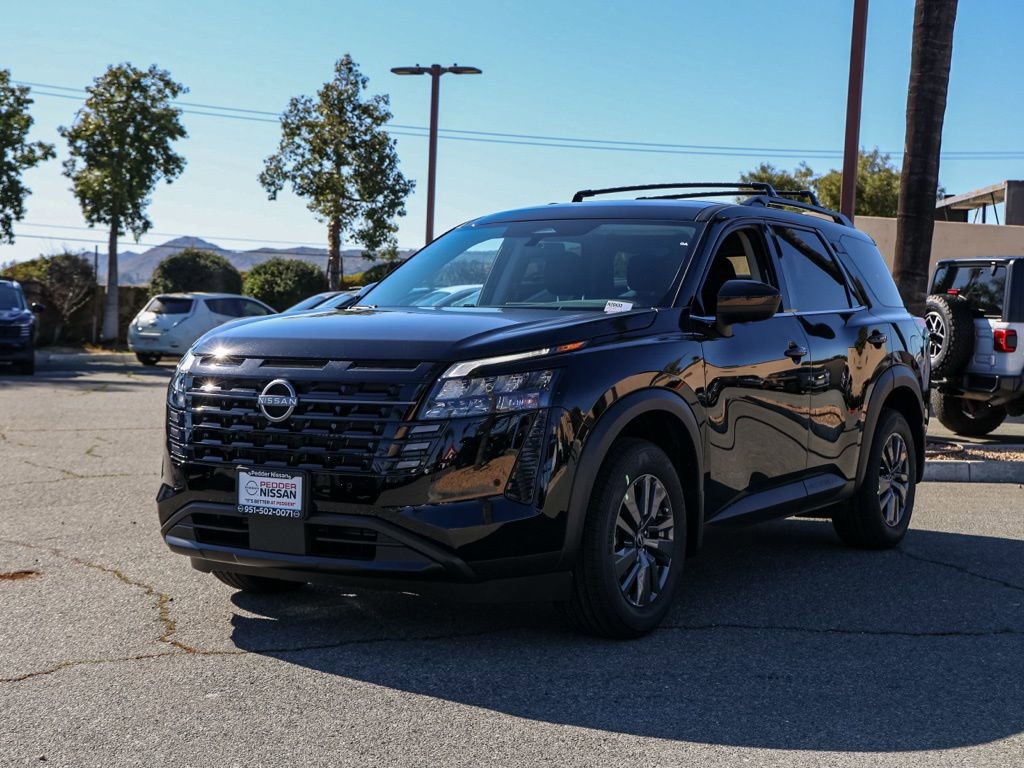 New 2026 Nissan Pathfinder SV image 8