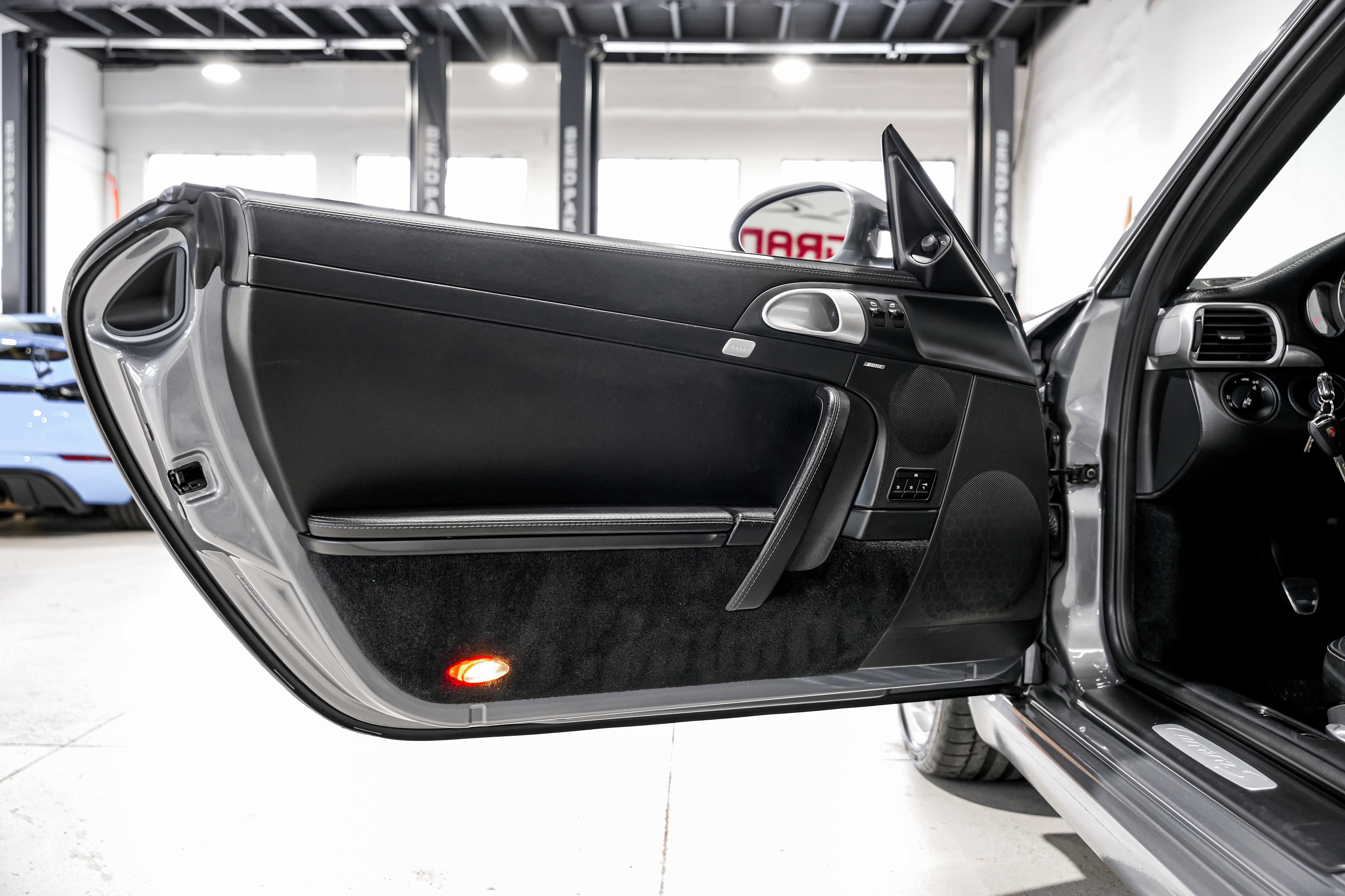 Used 2005 Porsche 911 Carrera S RWD image 23