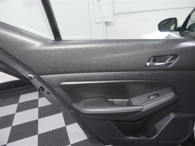 Used 2019 Nissan Altima 2.5 SL FWD image 25